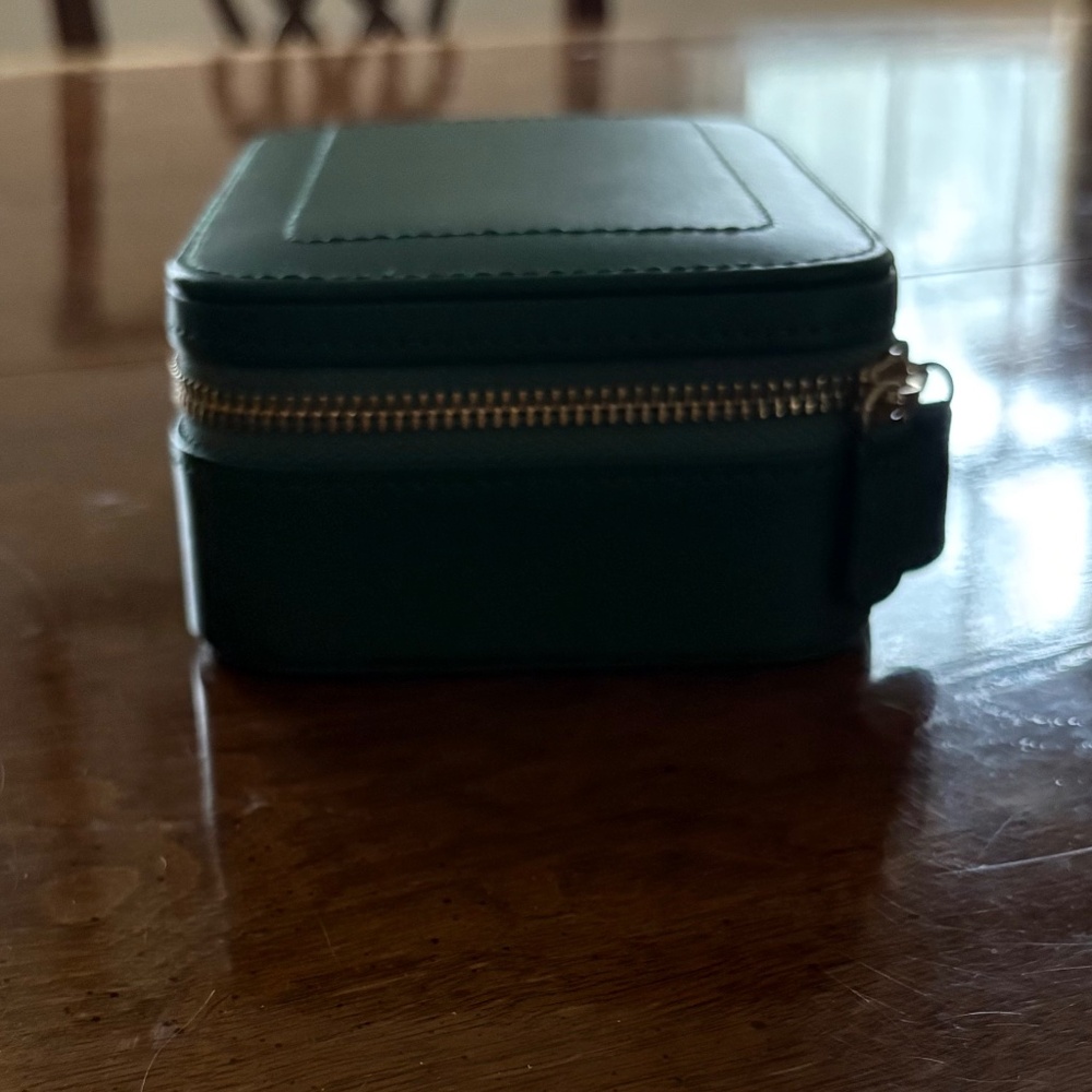 WOLF Sophia Travel Zip Jewelry Case - Green Leather - Picture 6 of 6